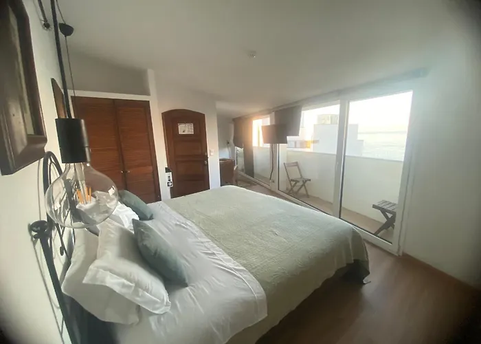 Portofoz Отель Порту